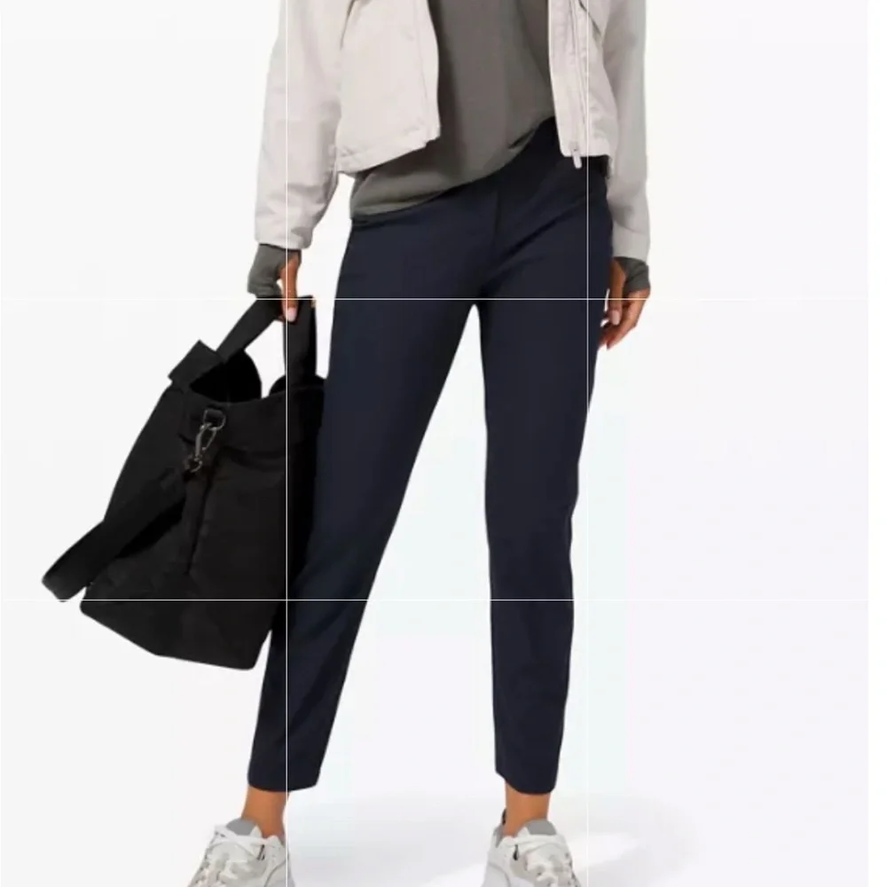 Lululemon city sleek 5 pocket pant ankle chino true navy warpstreme size 8 woman